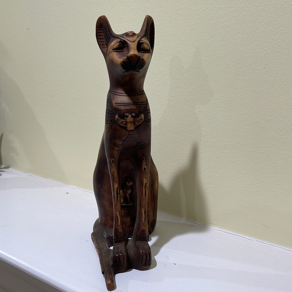 Egyptian wood set Tut cat, Queen Nefertiti, King Tutankhamum - Picture 5 of 8